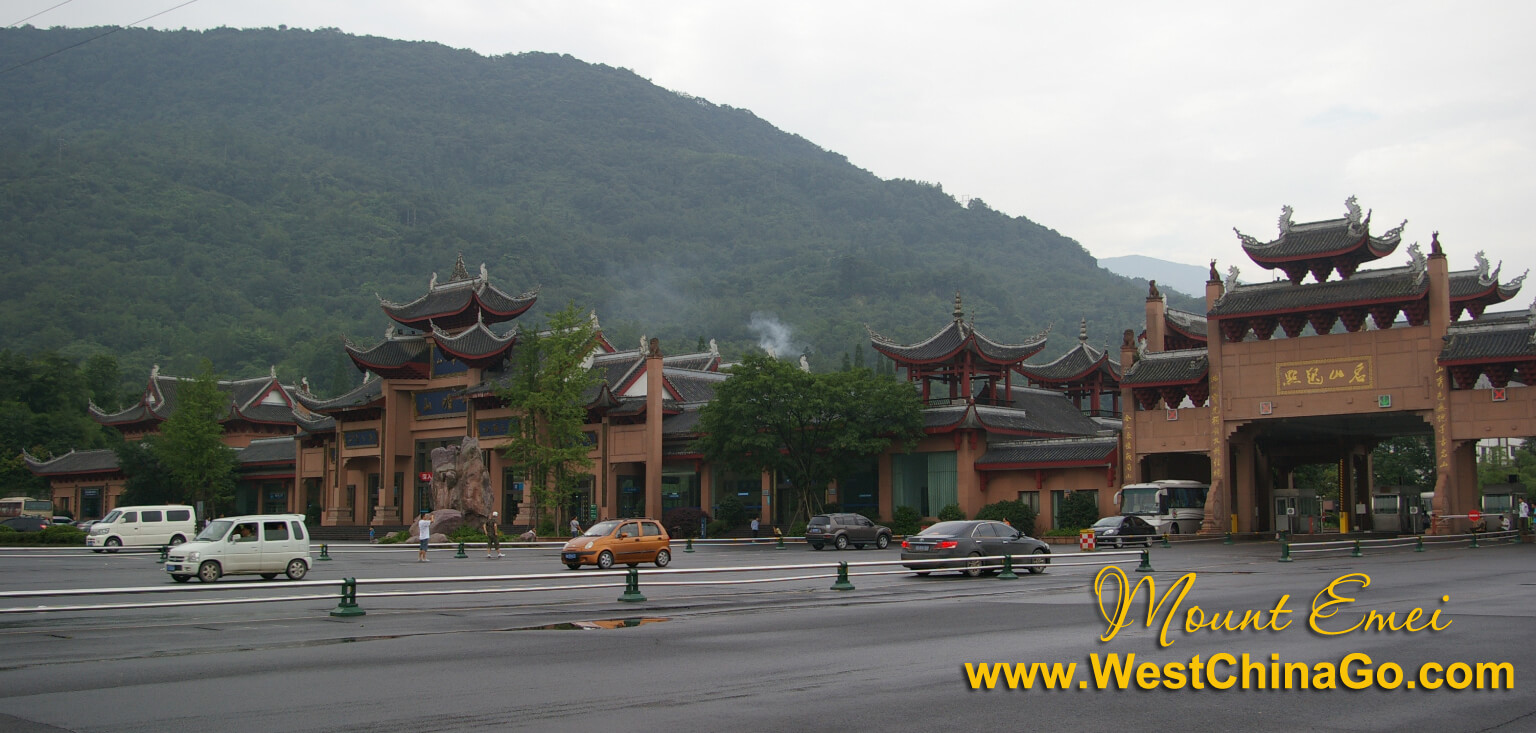 Mount Emei Tour