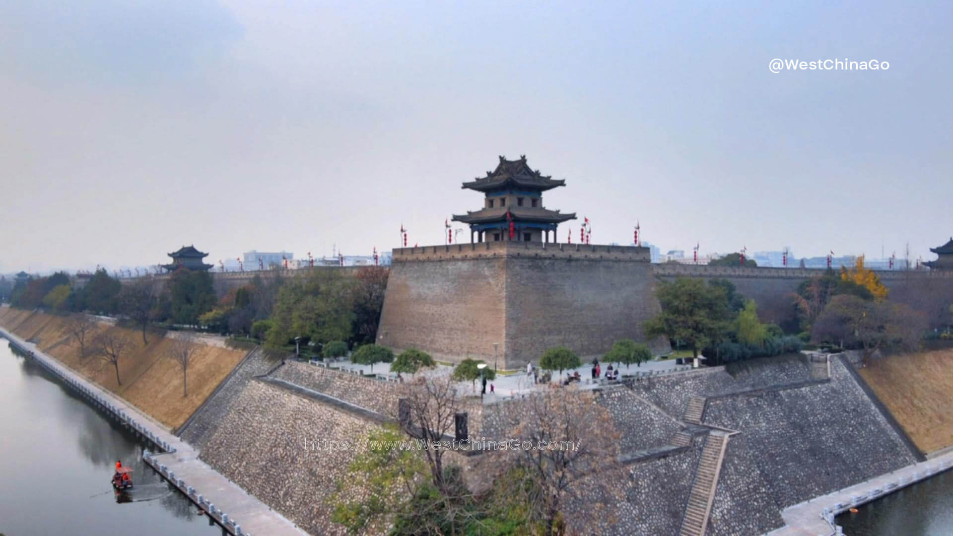  Xi’an City Wall