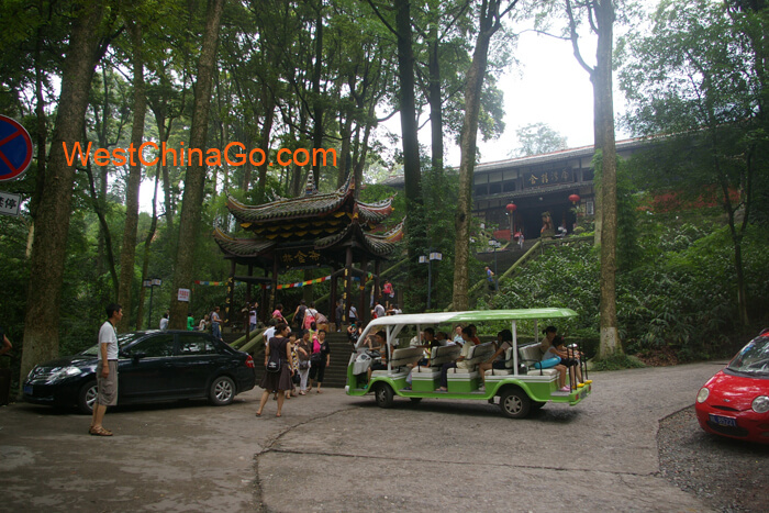 Mount Emei FuHu Temple