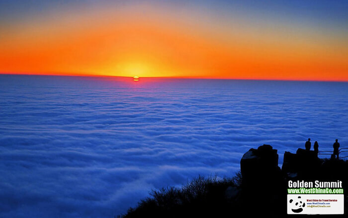 Mount Emei Golden Summit 