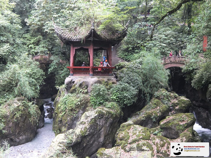 Mount Emei QingYing Pavilion