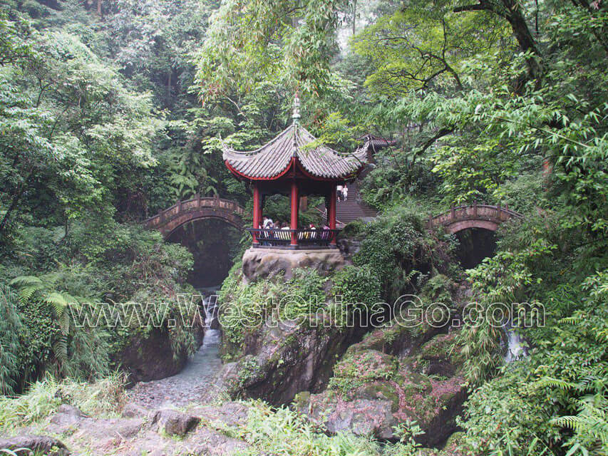 Mount Emei QingYing Pavilion