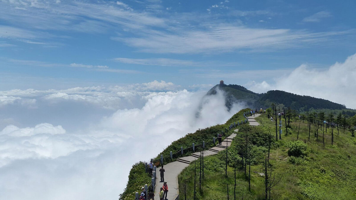 Mount Emei Golden Summit 