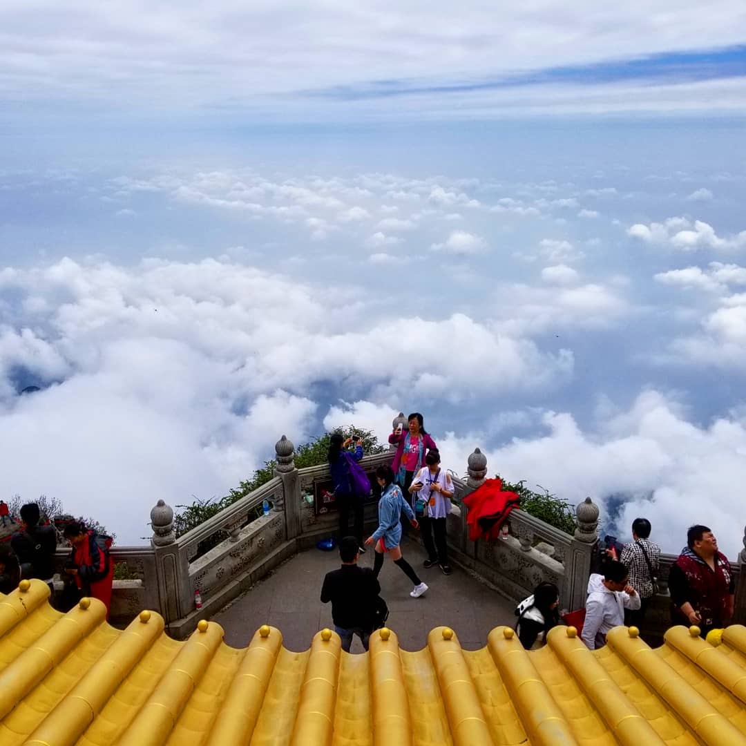 mountain emei Tour