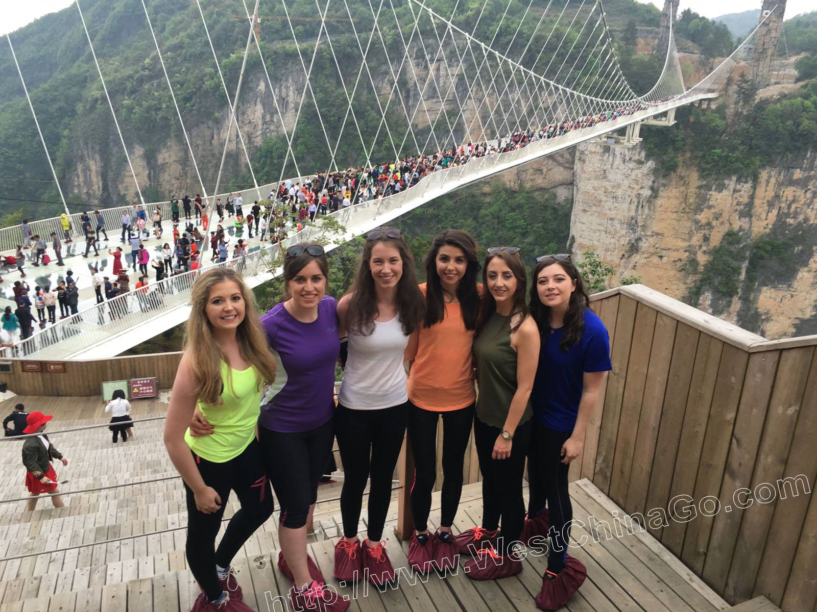 zhangjiajie glass bridge tour