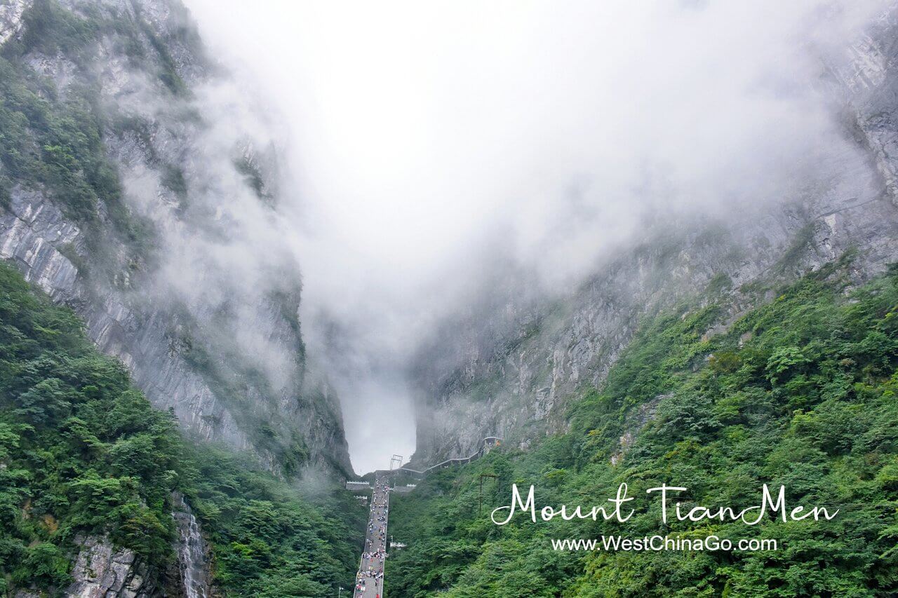 Zhangjiajie mount tianmen