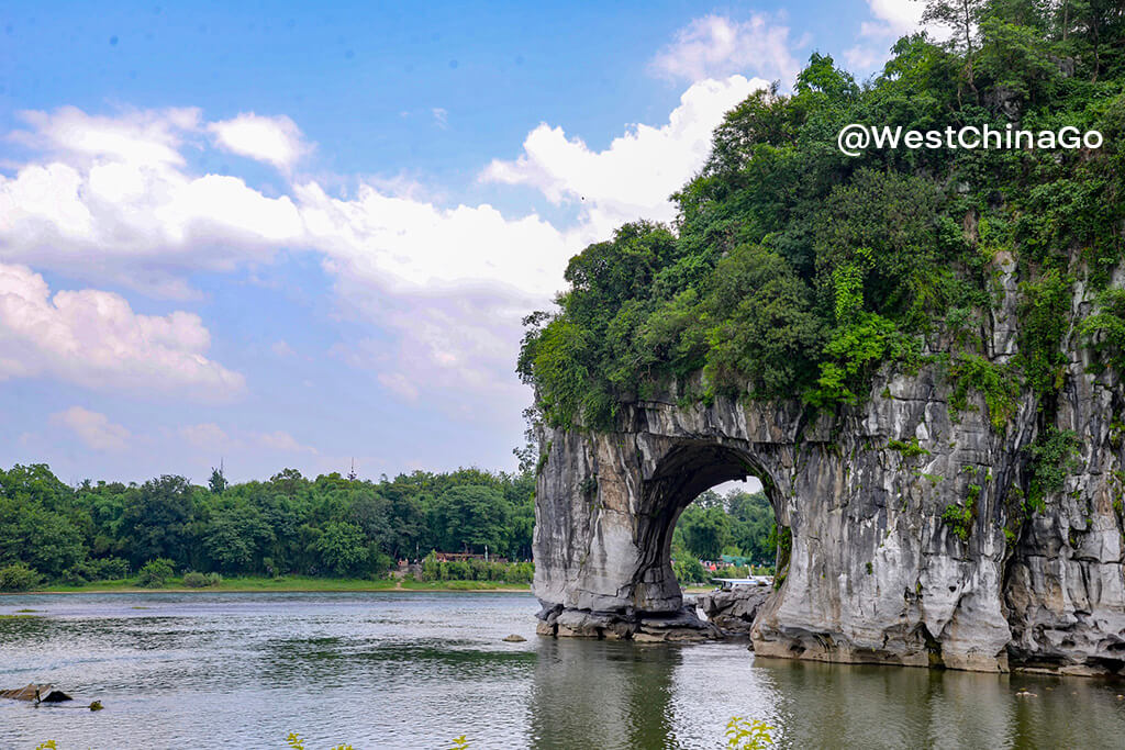 Guilin Elephant Trunk Hill