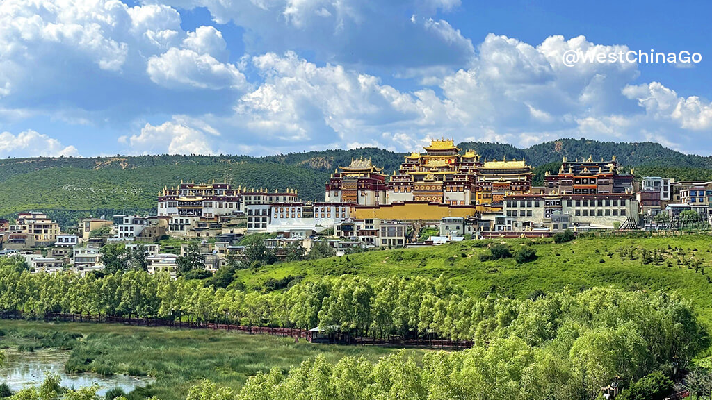 Shangri-la Songzanlin Monastery