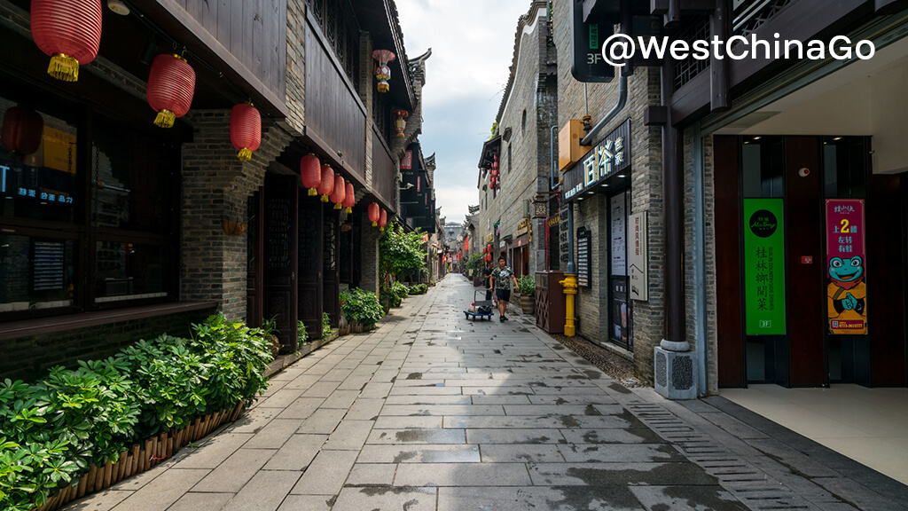 Guilin East West Street