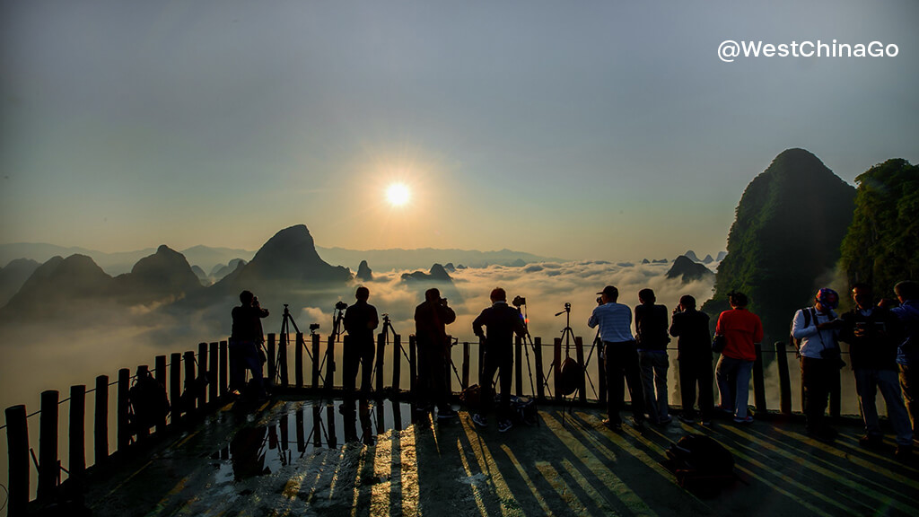 Xianggong Mountain , Yangshuo 