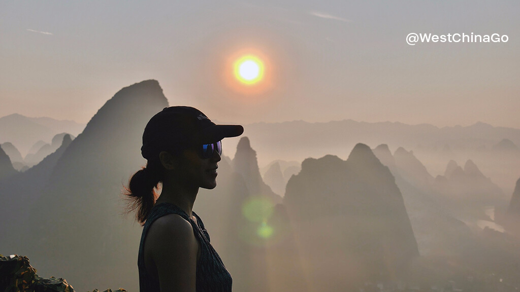 Xianggong Mountain , Yangshuo 