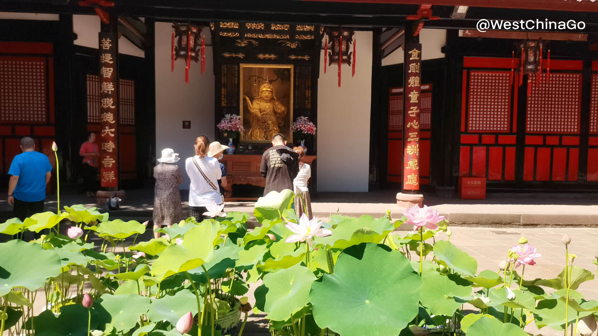 ChengDu WenShuYuan Monastery