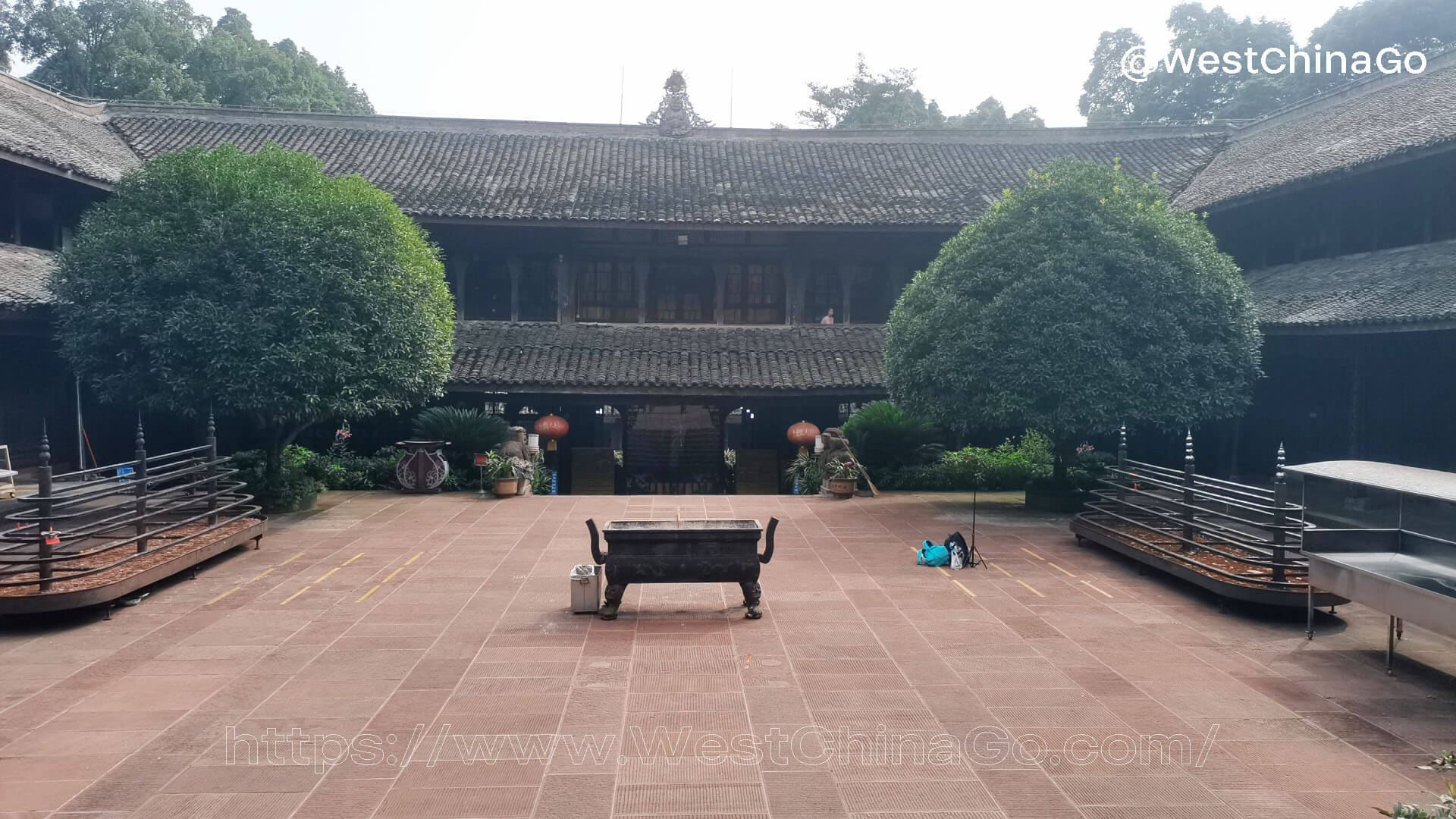 FuHu Temple,Mount Emei 