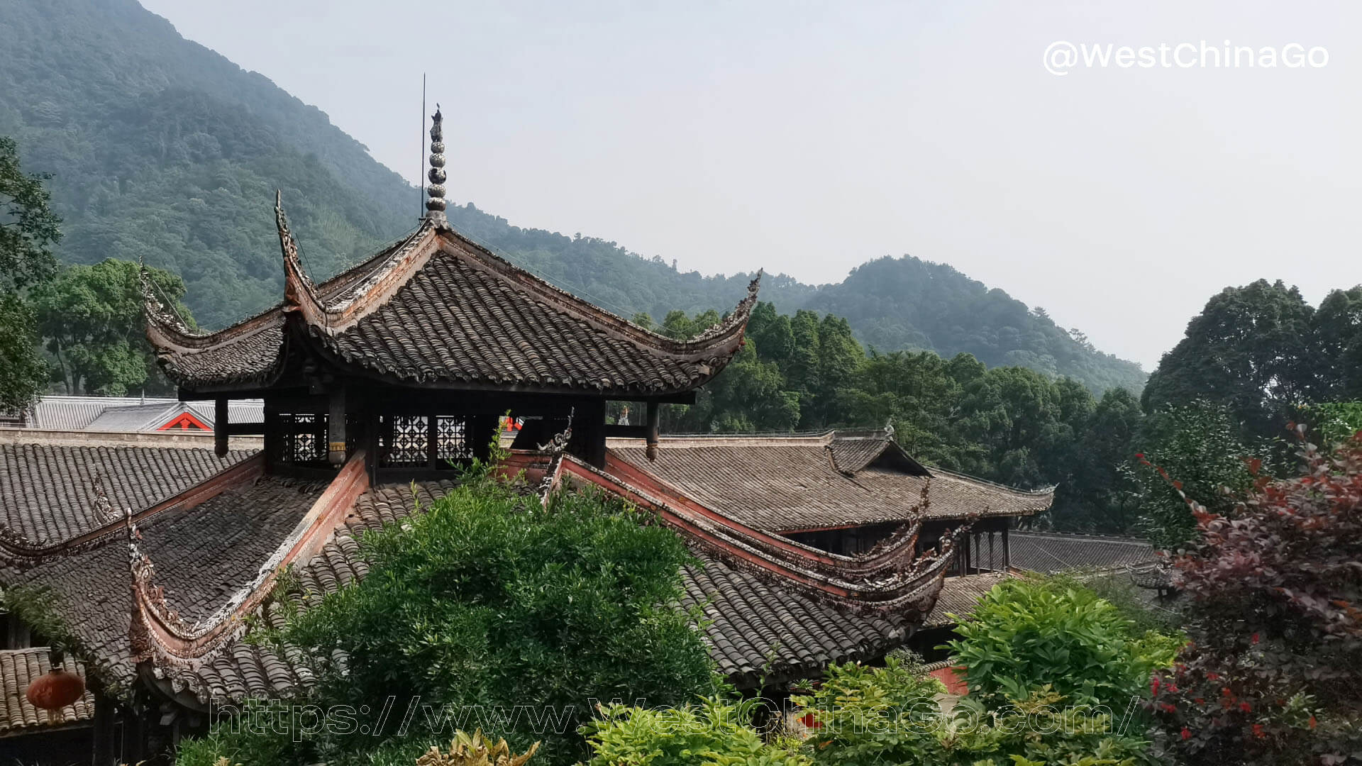 FuHu Temple,Mount Emei 