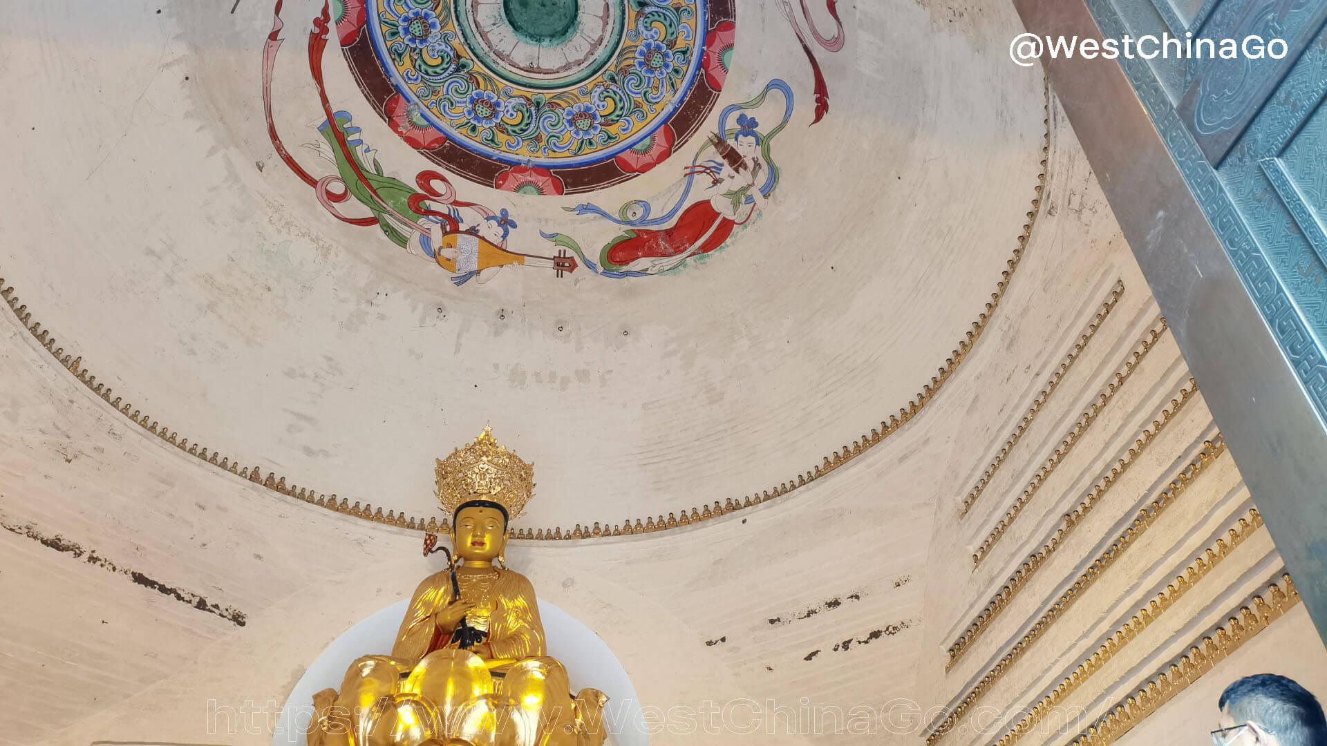 WanNian Temple,Mount Emei