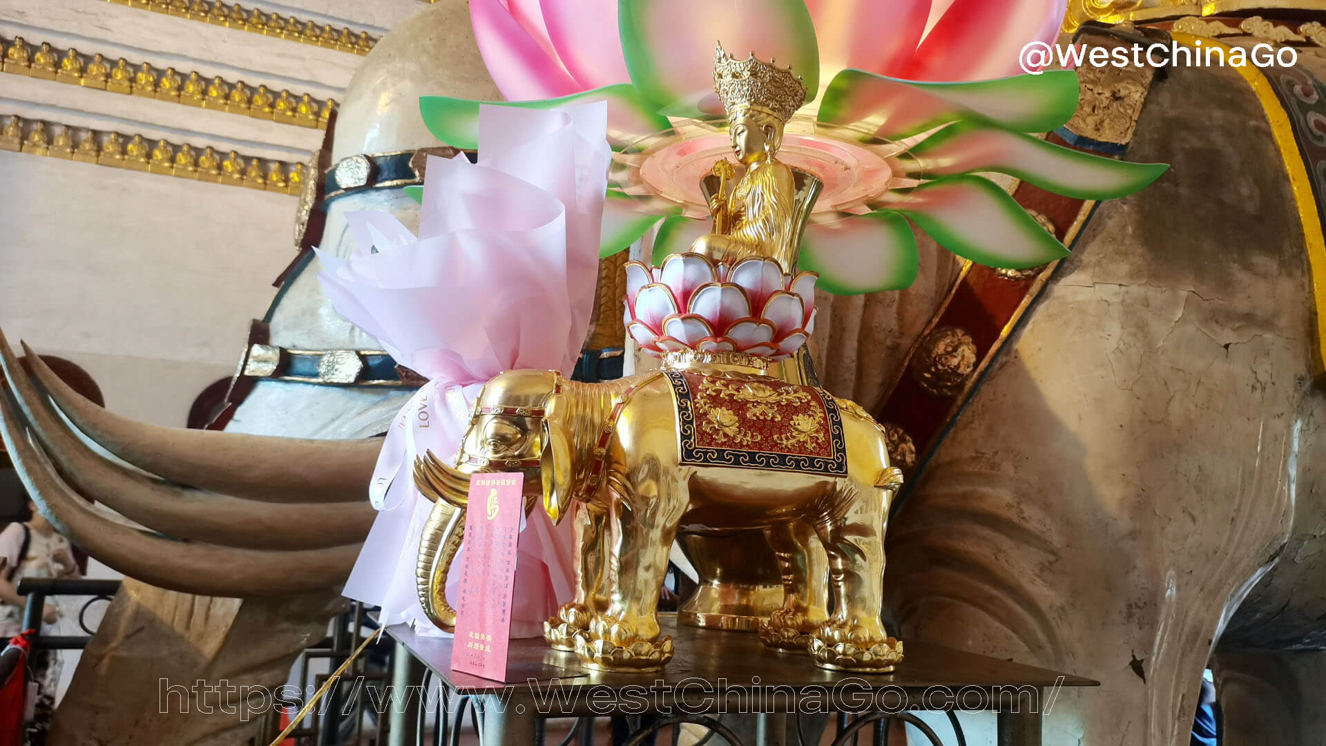 WanNian Temple,Mount Emei