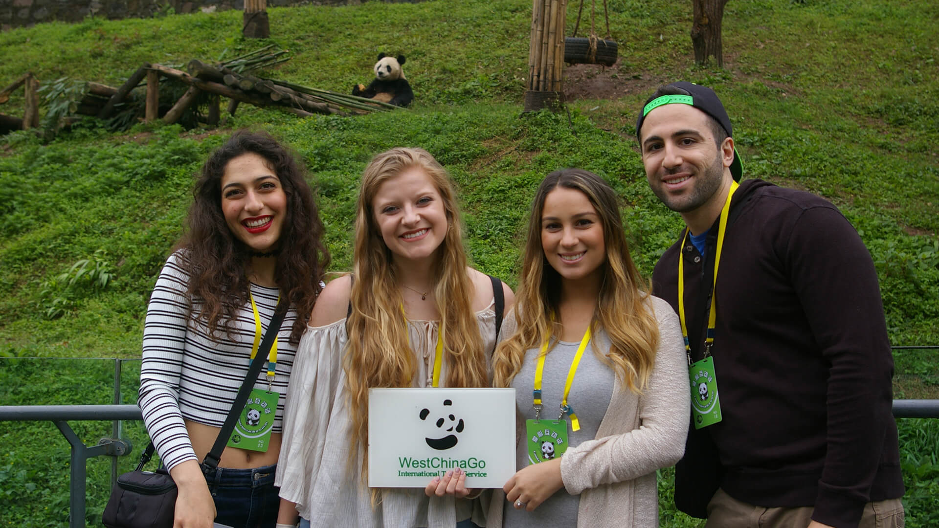 2023 Chengdu Dujiangyan Panda Volunteer