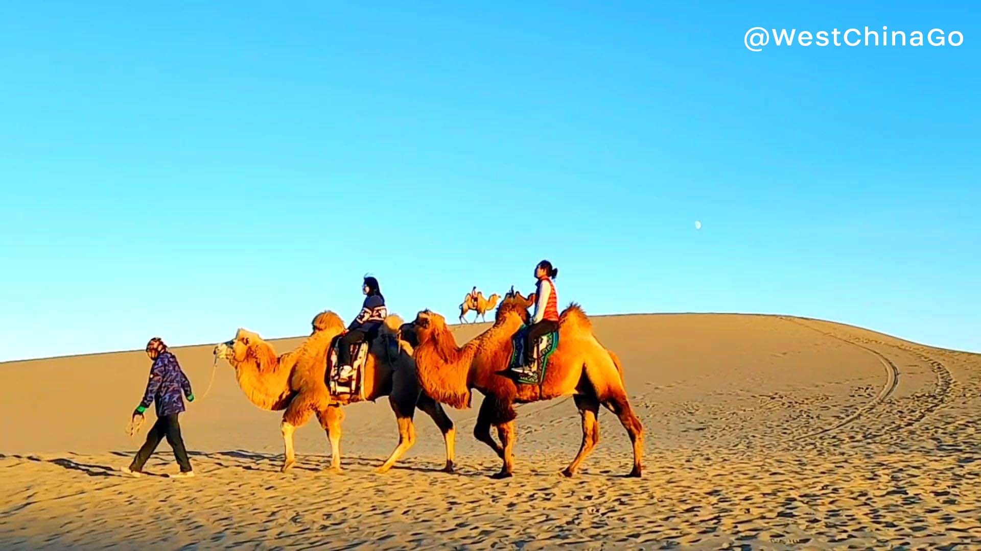 Dunhuang Mingsha Mountain