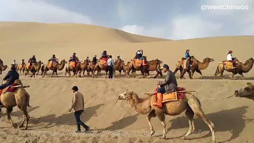 Dunhuang Mingsha Mountain