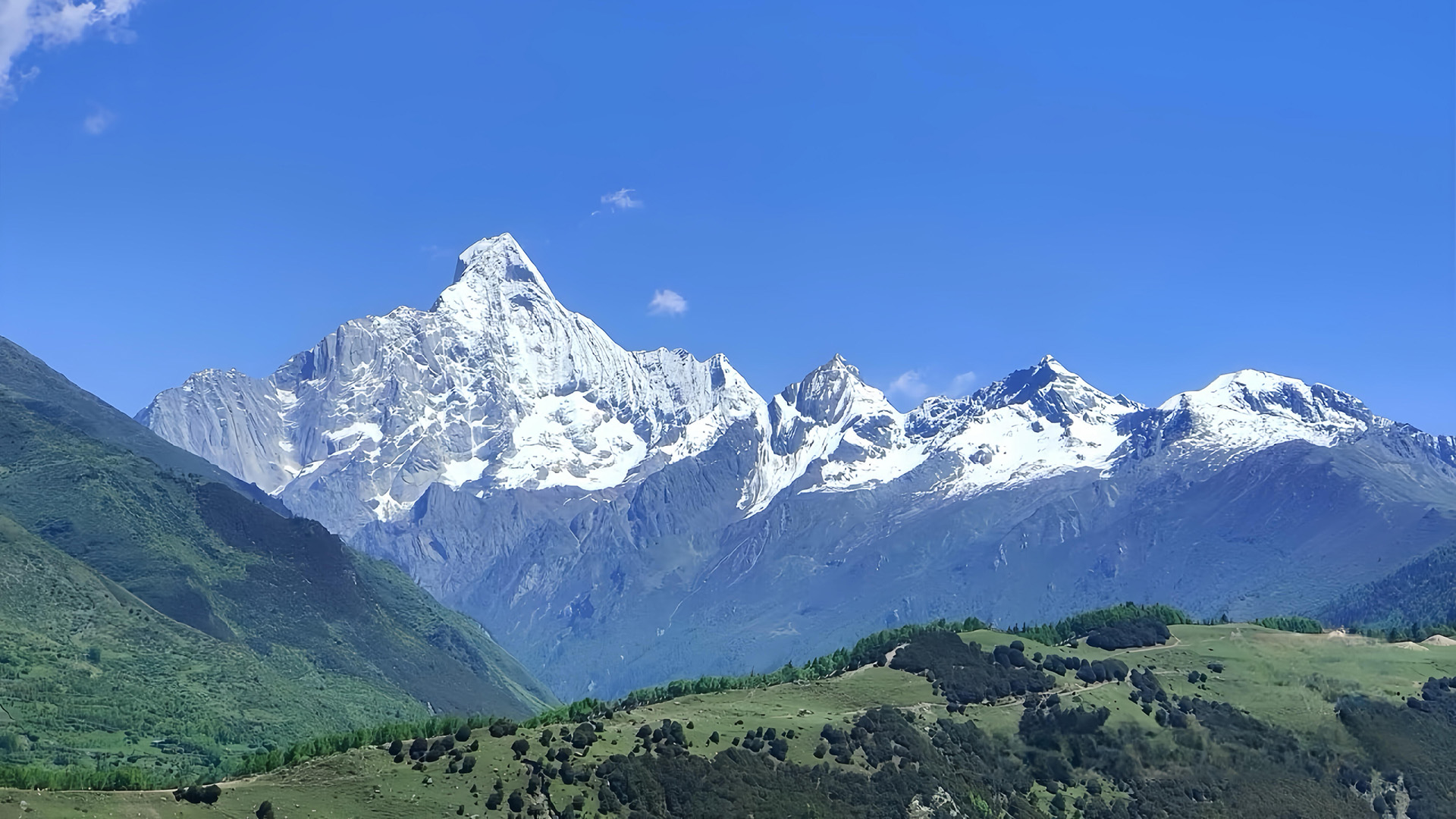 West Sichuan Siguniang Mountain