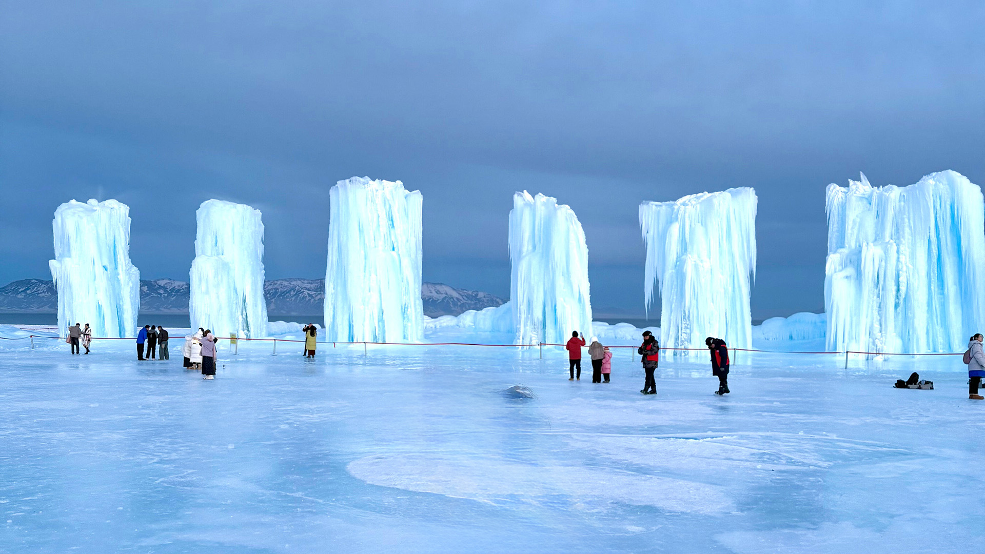 xinjiang Sayram Lake Nat'l Scenic Spot