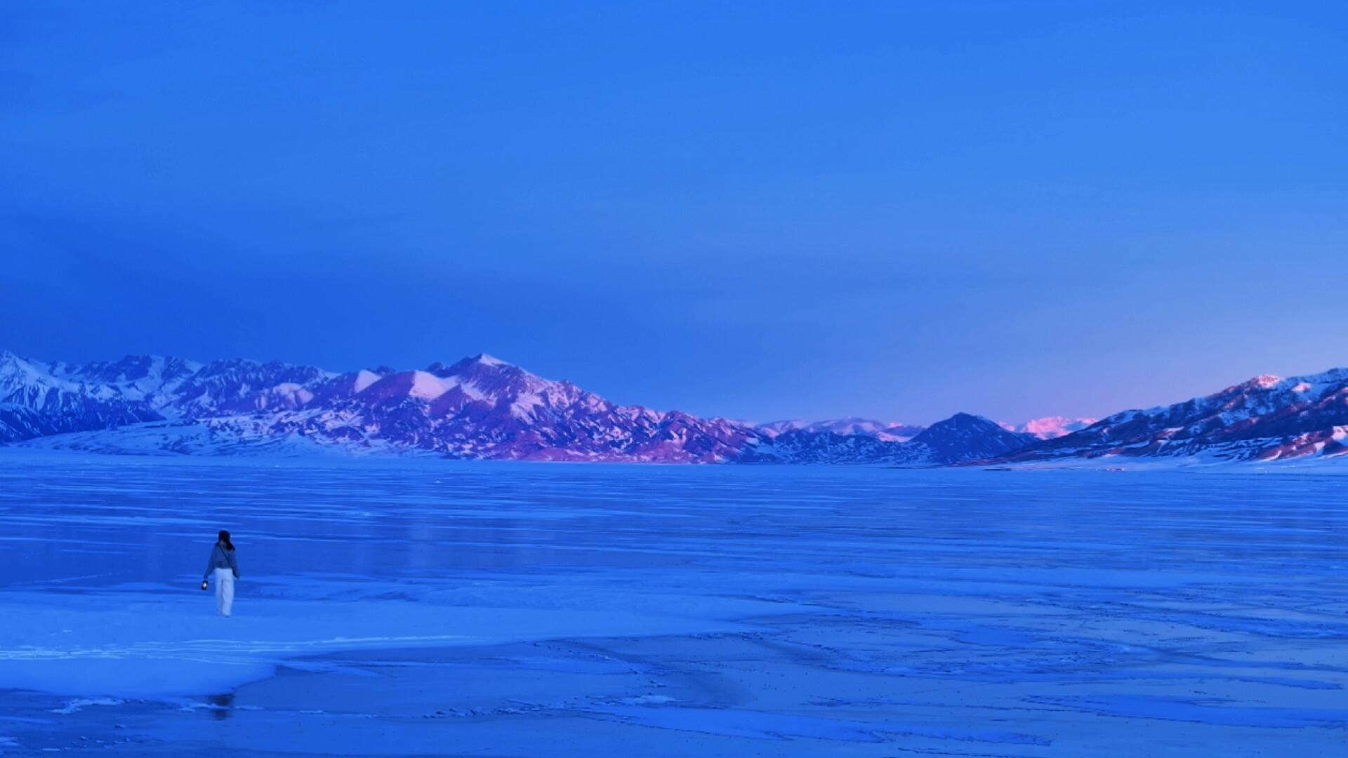 xinjiang Sayram Lake Nat'l Scenic Spot