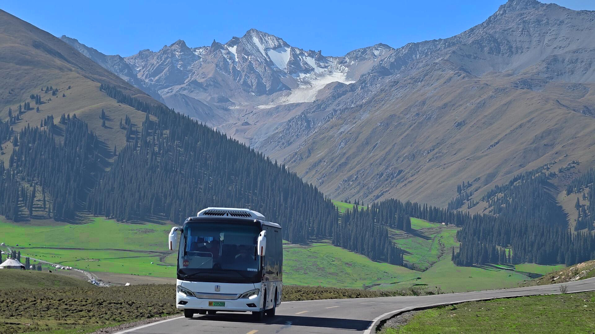 xinjiang Car Rental with Driver